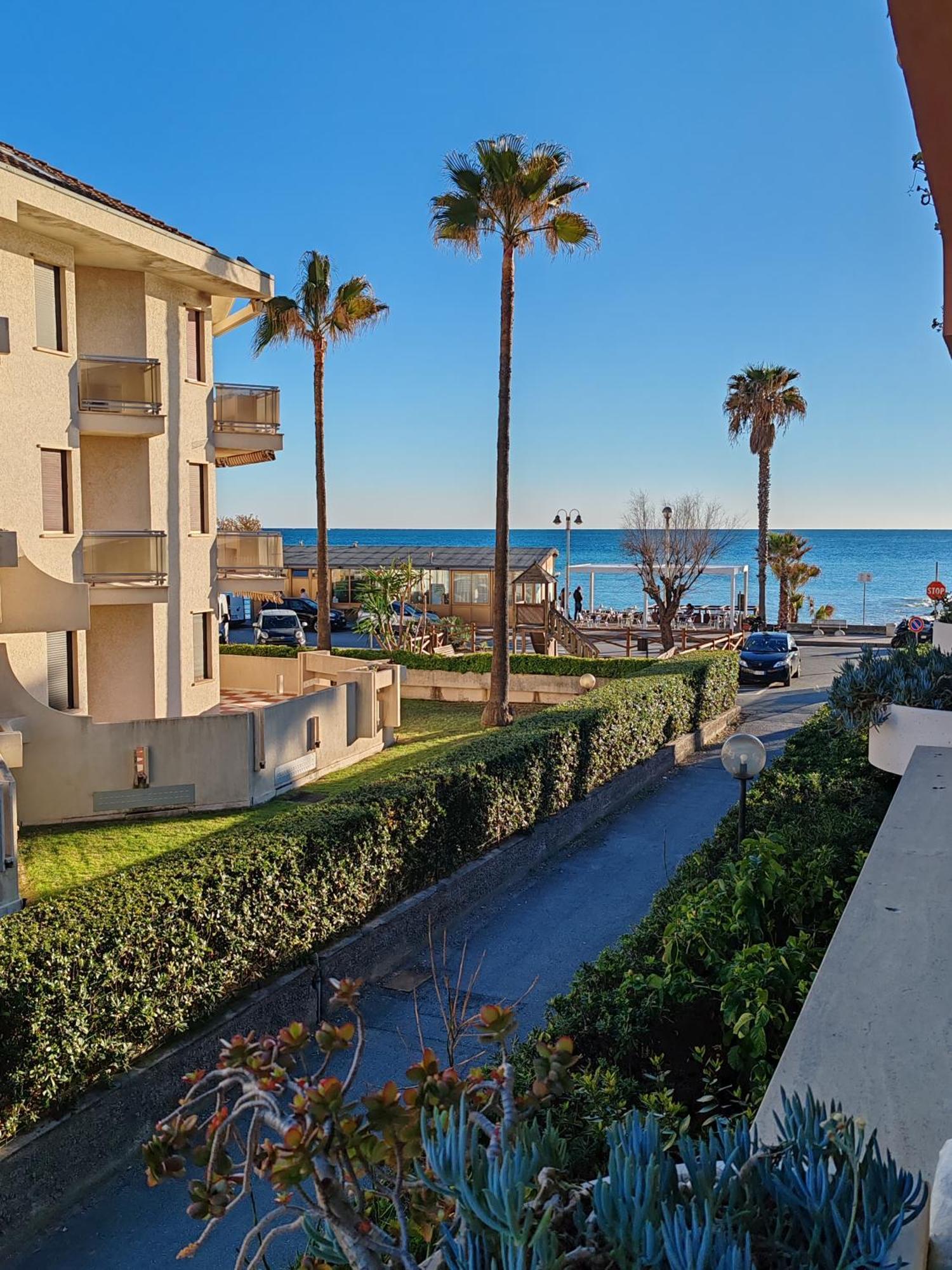 Relax Al Mare Apartment Vallecrosia Luaran gambar